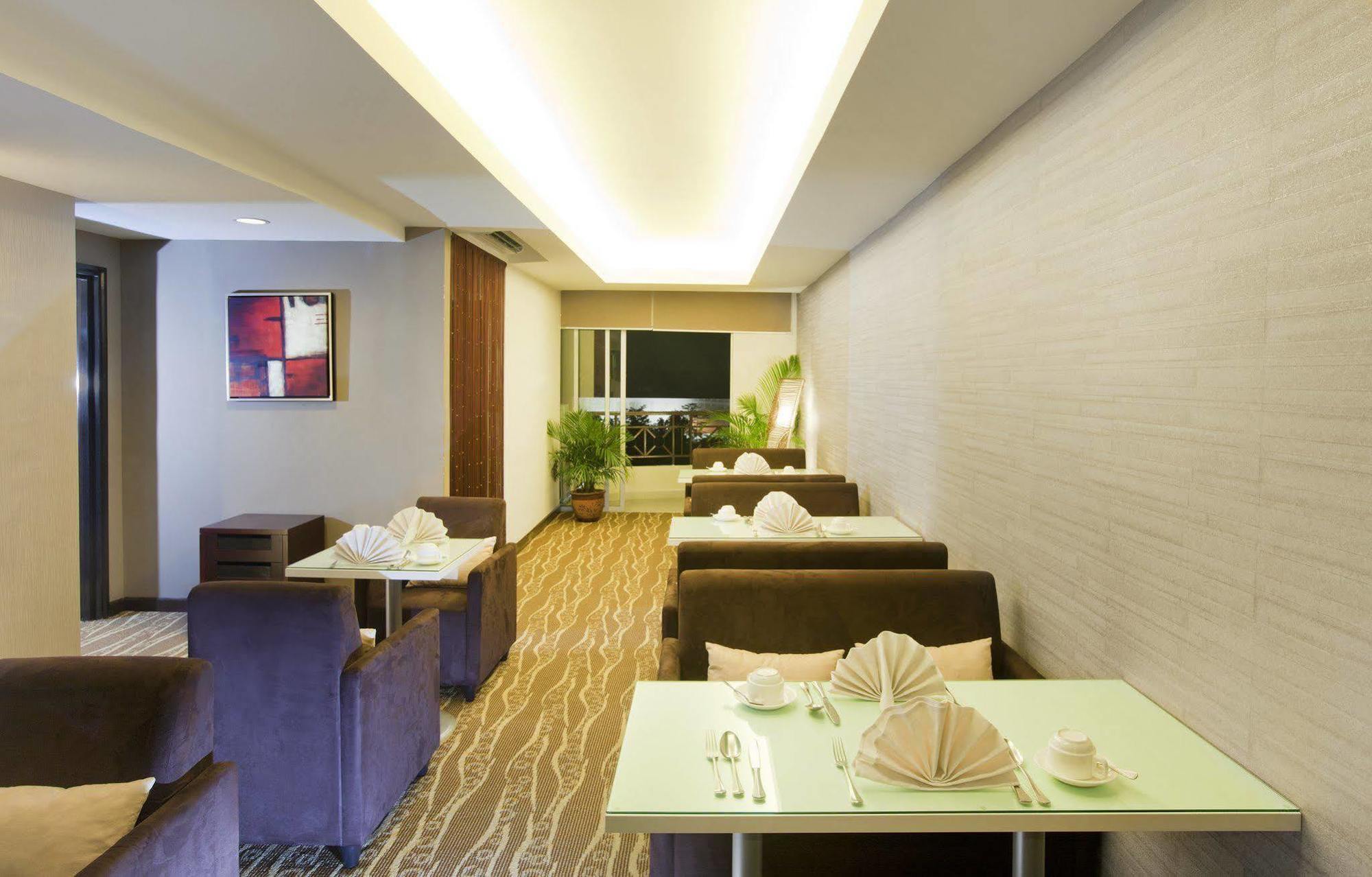 Silka Johor Bahru Hotel Buitenkant foto
