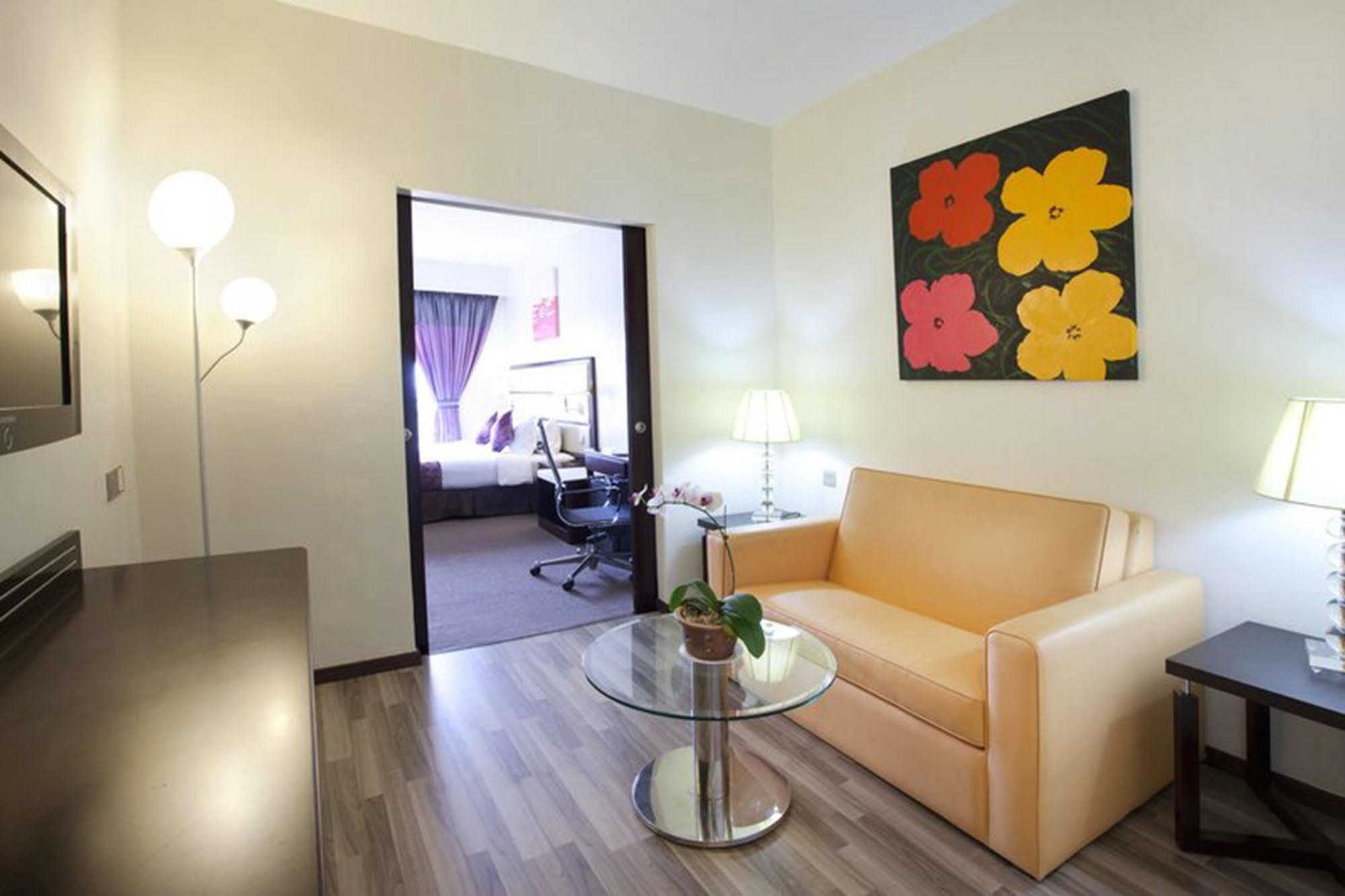 Silka Johor Bahru Hotel Buitenkant foto