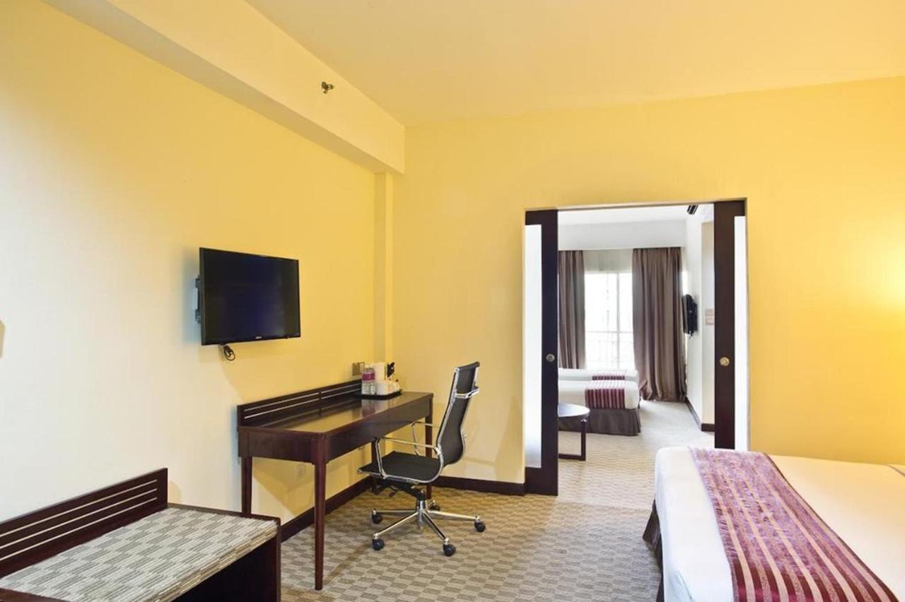 Silka Johor Bahru Hotel Buitenkant foto