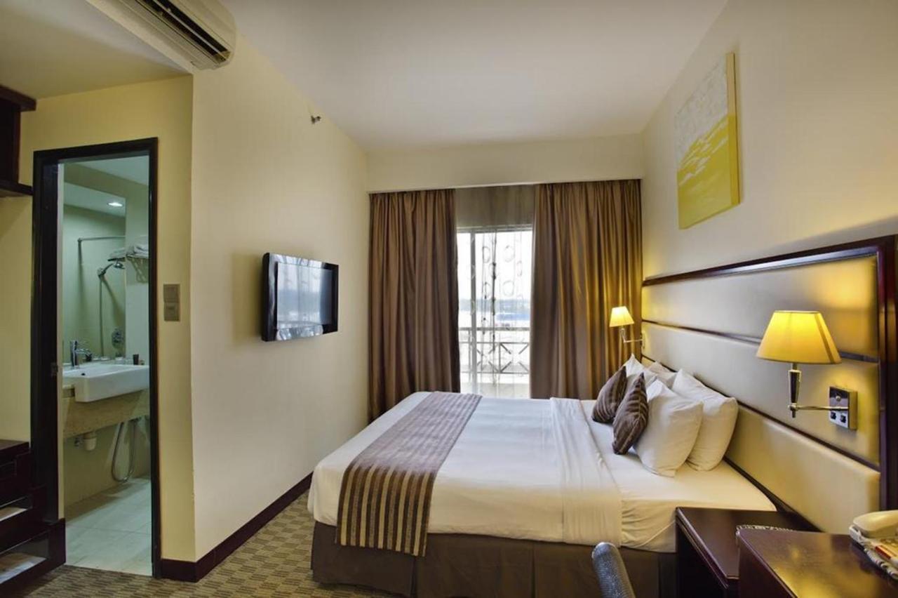 Silka Johor Bahru Hotel Buitenkant foto