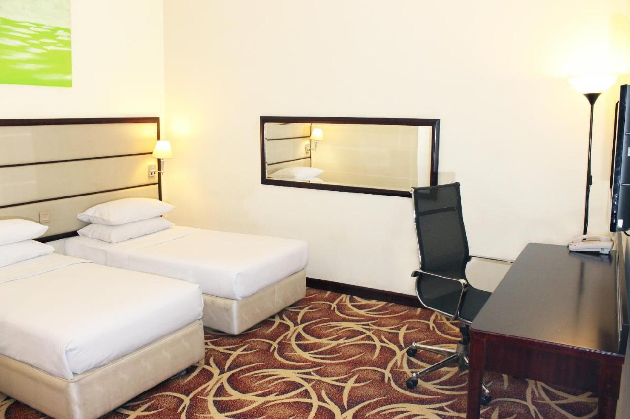 Silka Johor Bahru Hotel Buitenkant foto